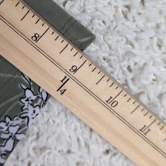 Croft & Barrow* Women's Short Sleeve V-Neck‎ Curved Hem Pleated Front Blouse~ 1X - Picture 10 of 11